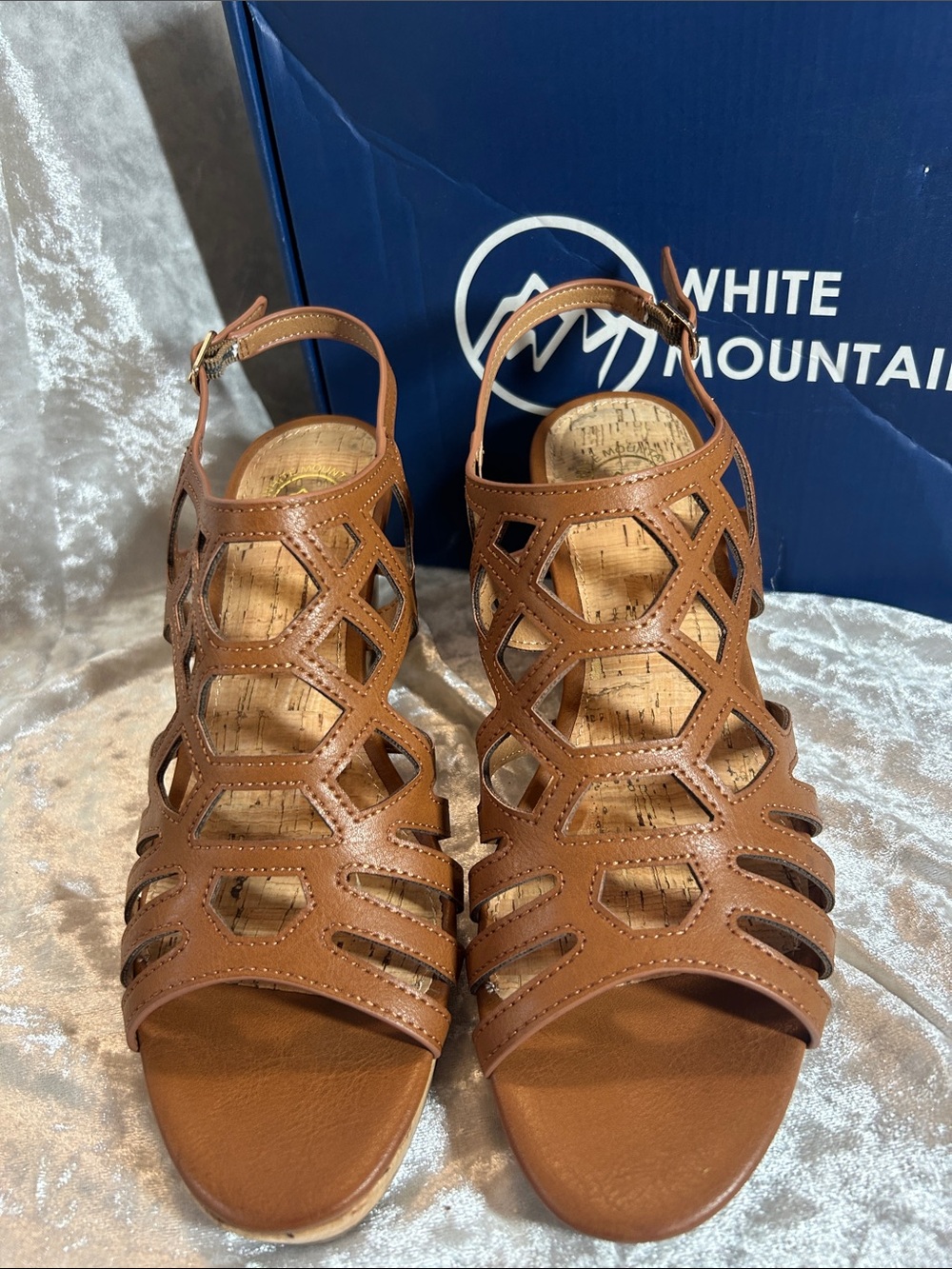 NWT WHITE MOUNTAIN CORK WEDGE SANDALS 9.5 - Picture 5 of 9